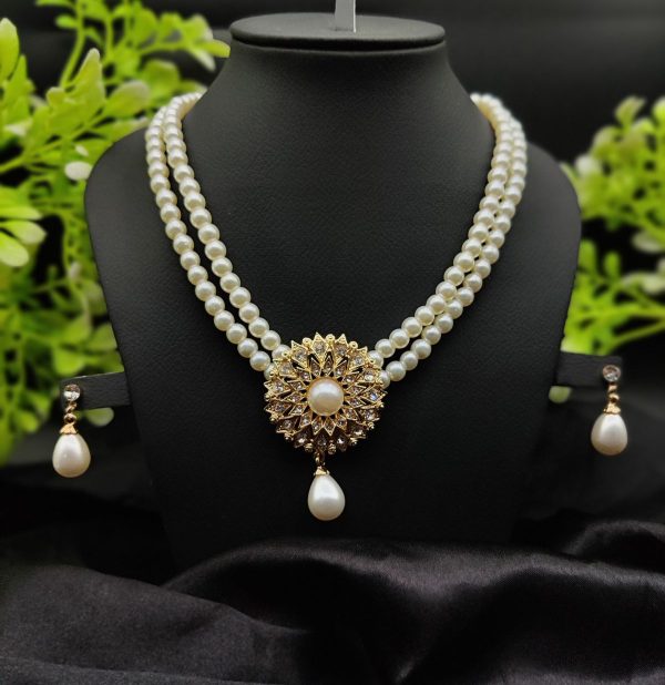 Diva Radiant Double-layered Pearl Necklace