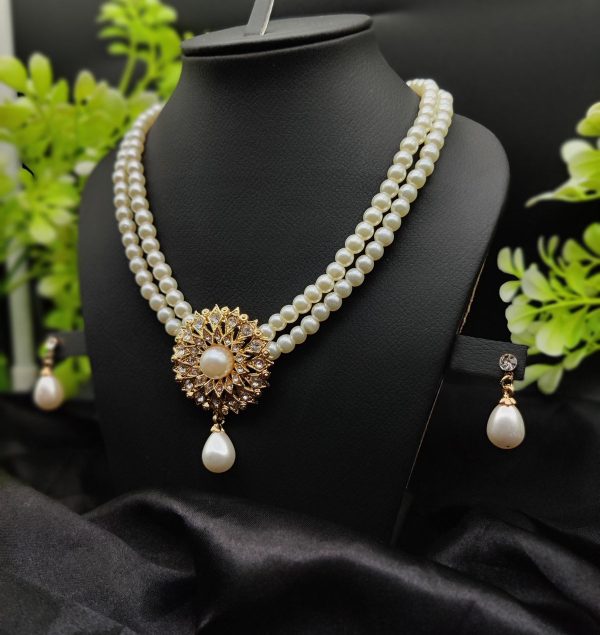 Diva Radiant Double-layered Pearl Necklace